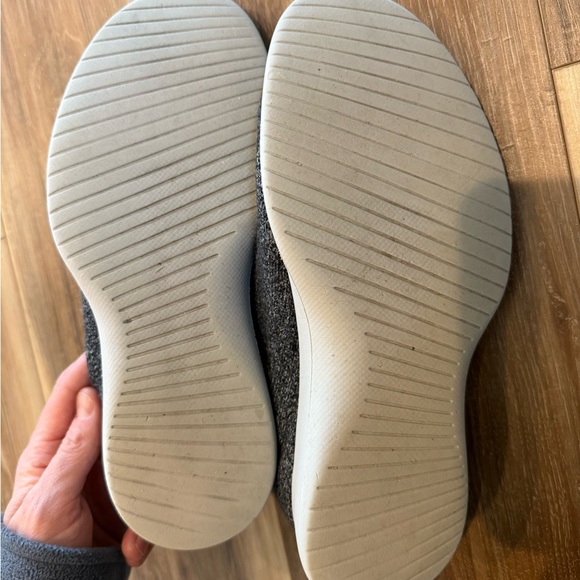 Allbirds Women’s Shoes - Picture 3 of 3